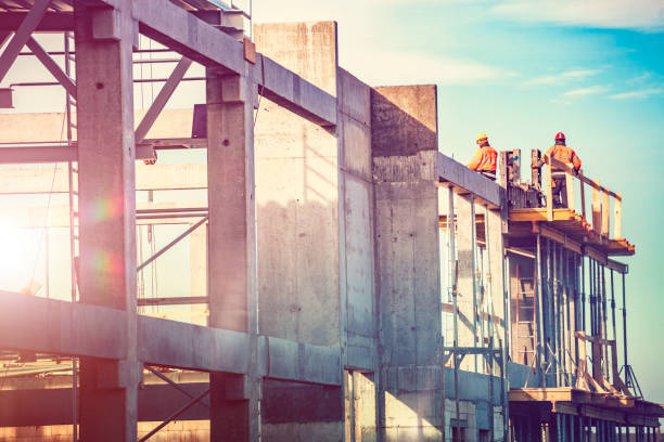 Best Custom Concrete Contractor  in Holland, OH